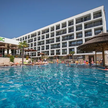 Hotell Terra 4*